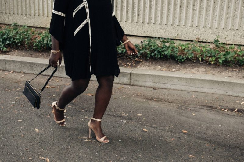 bell-sleeve-dress- street style