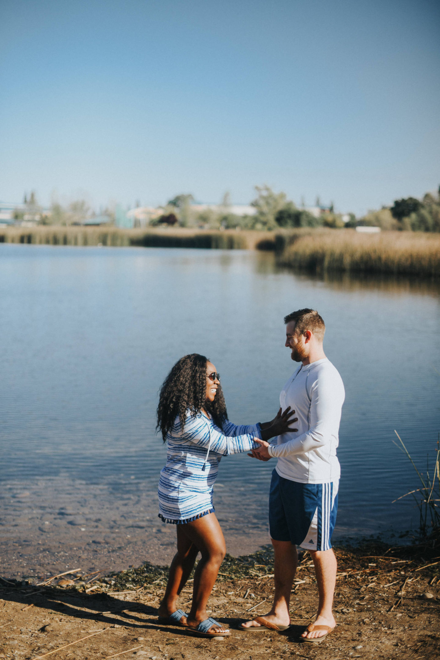 family-lake-day- in love