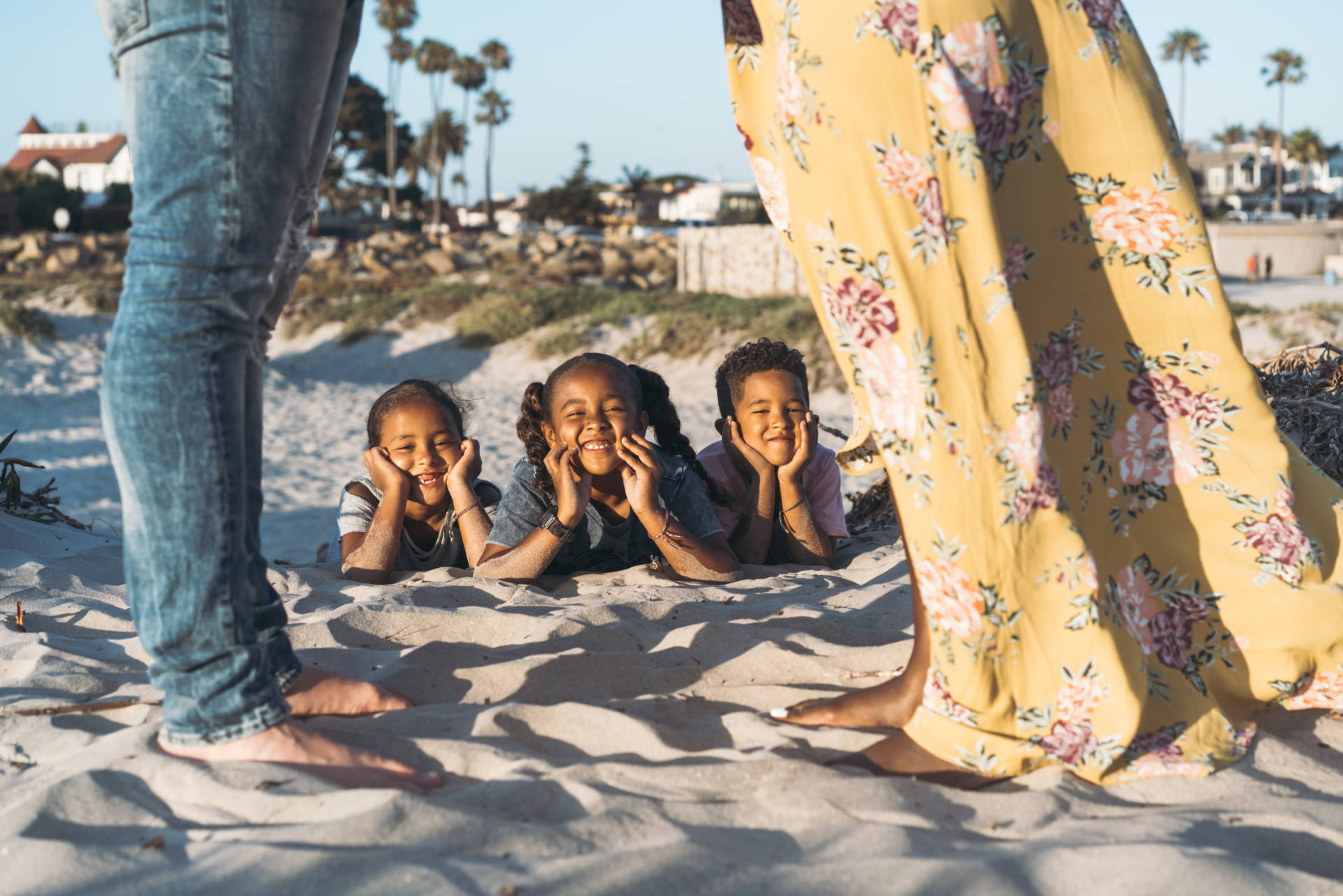 Coronado Beach San Diego: Family photos on the most gorgeous beach with the most magical sunset!