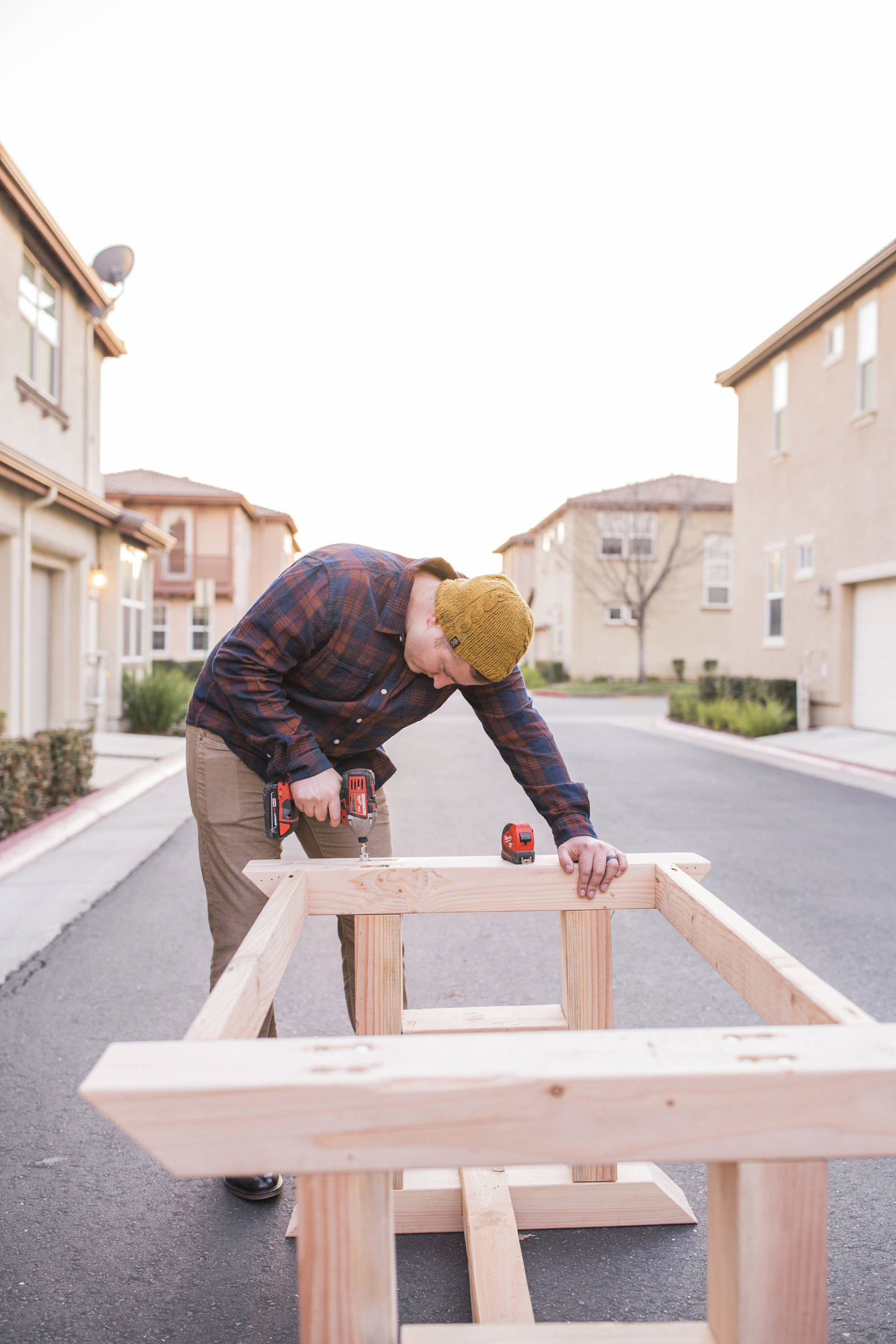 Home Depot: Building a barn style table with a simple plan and user friendly tools from Home Depot. If I can do this, so can you!