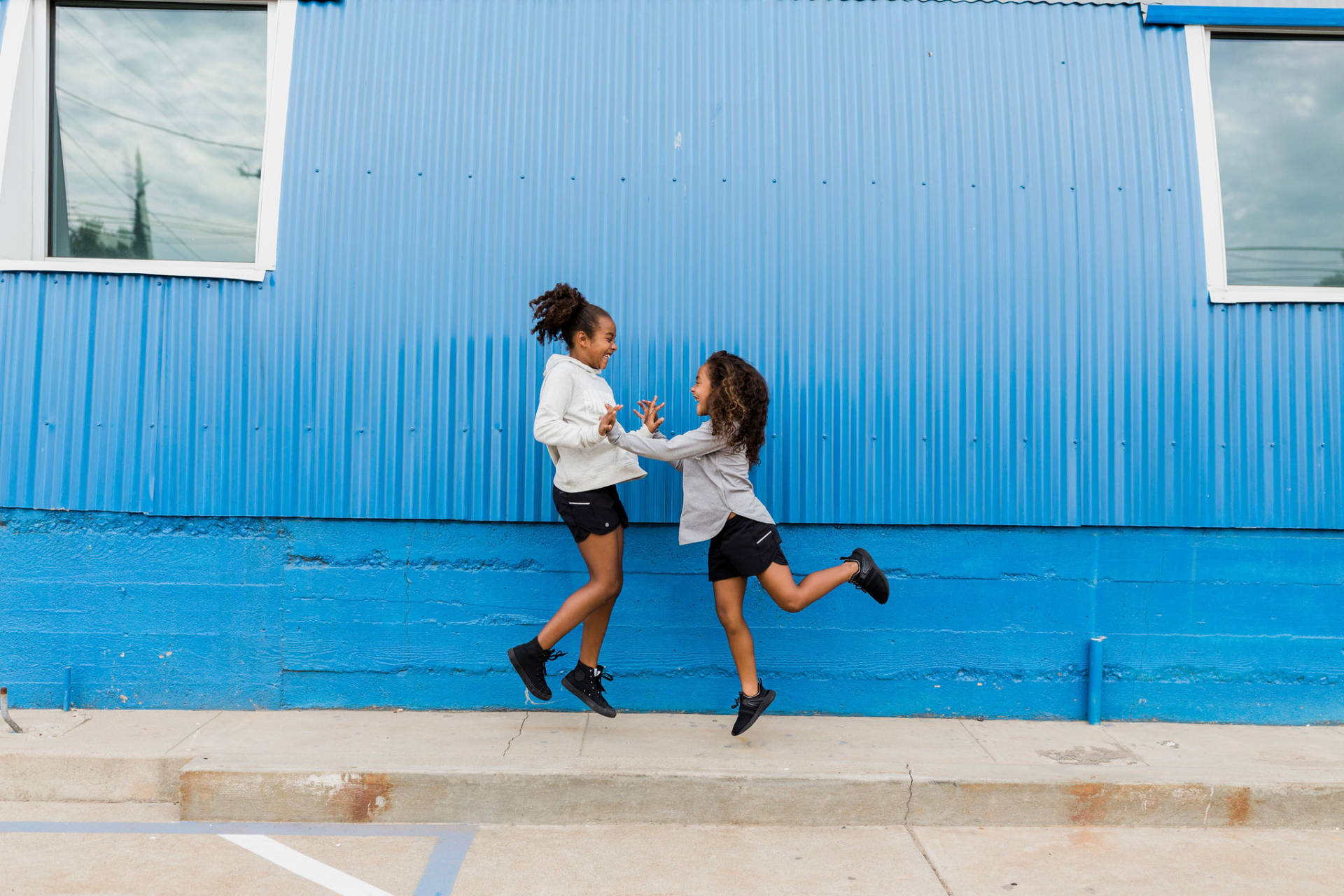 Today is the International Day of the Girl and we are so excited to celebrate with Athleta! Athleta is bringing together girls from all around the country to encourage them to find their voices, and then use them. 